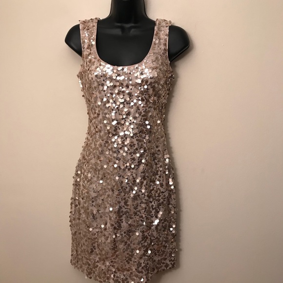 🔥🔥🌟GUESS: Bachelorette-style Cocktail Dress! - Picture 4 of 8